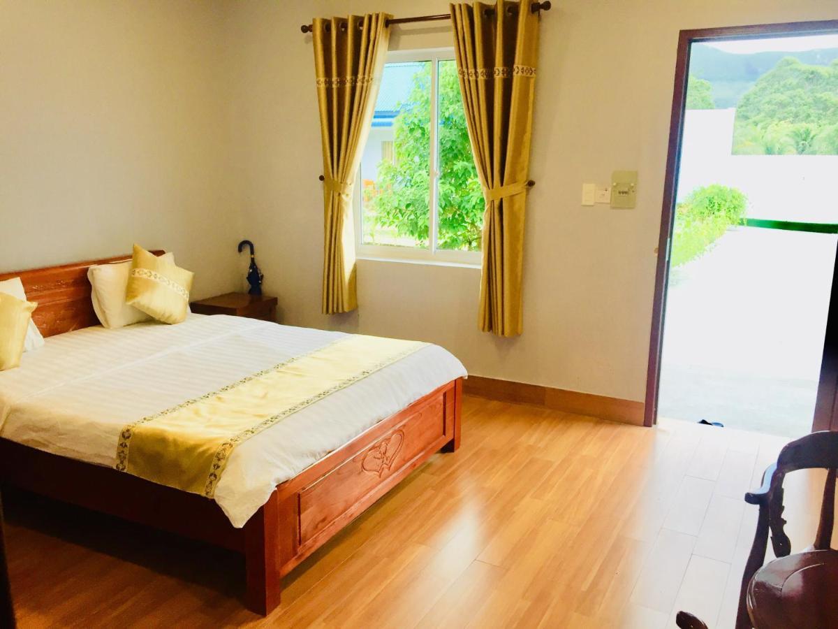 Bungalow Hotel Chi Khu Co Ong Екстер'єр фото