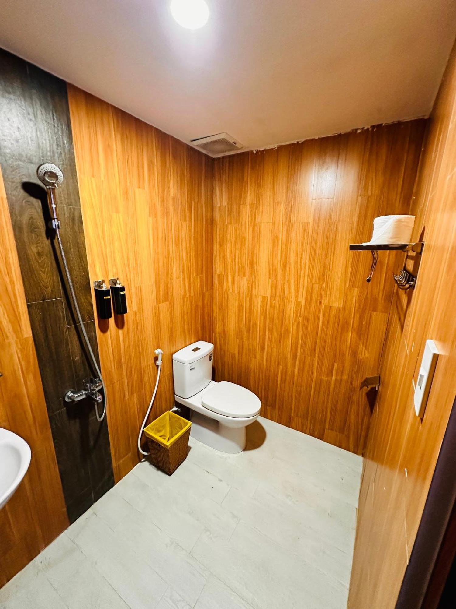Bungalow Hotel Chi Khu Co Ong Екстер'єр фото