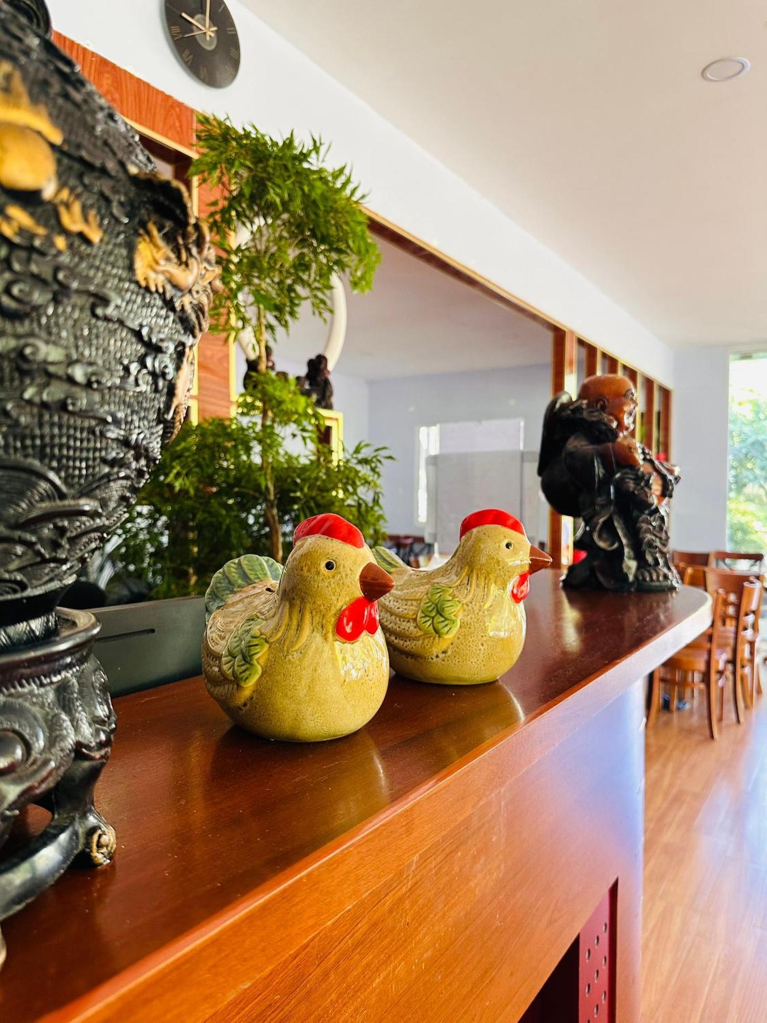 Bungalow Hotel Chi Khu Co Ong Екстер'єр фото