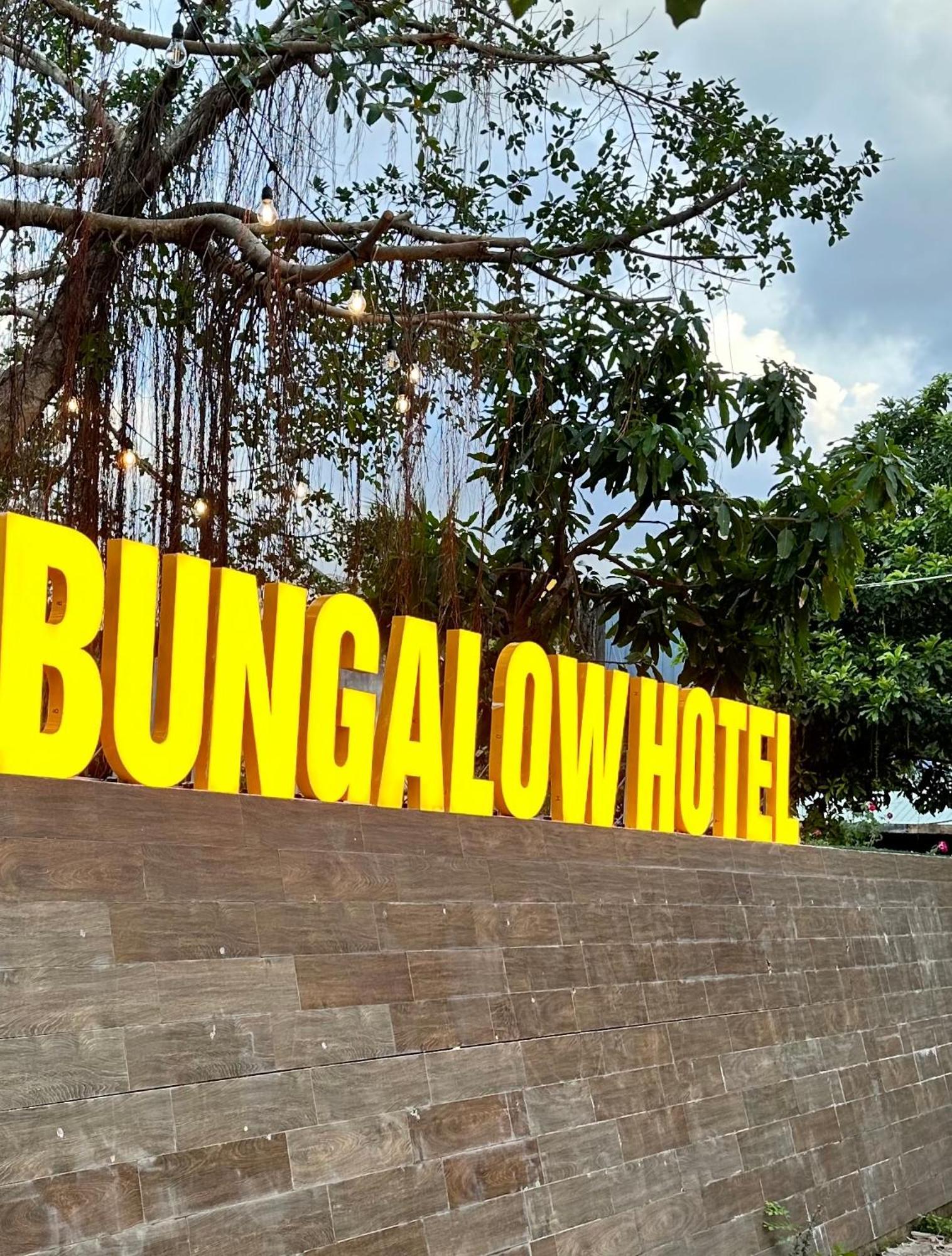 Bungalow Hotel Chi Khu Co Ong Екстер'єр фото
