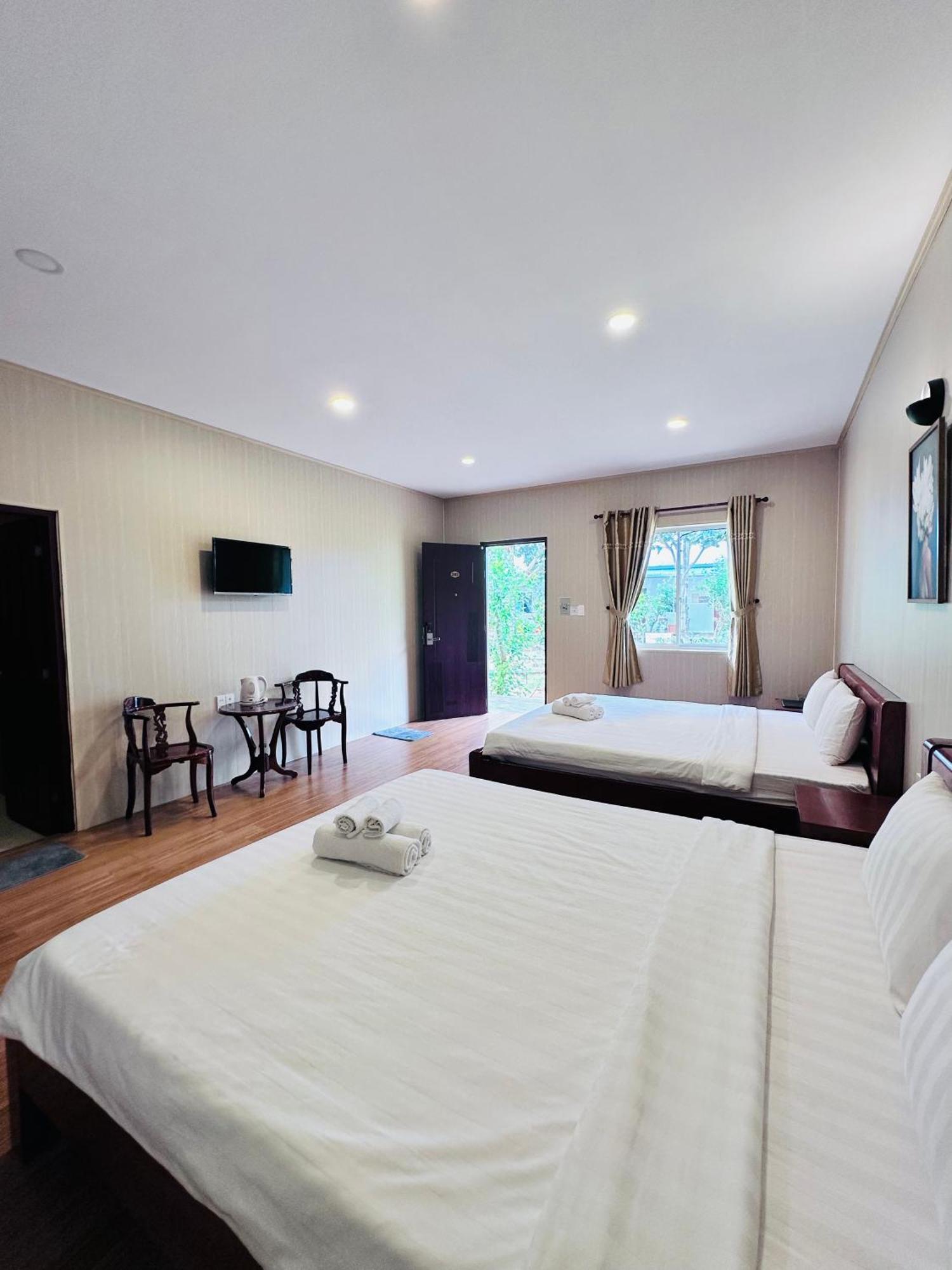 Bungalow Hotel Chi Khu Co Ong Екстер'єр фото