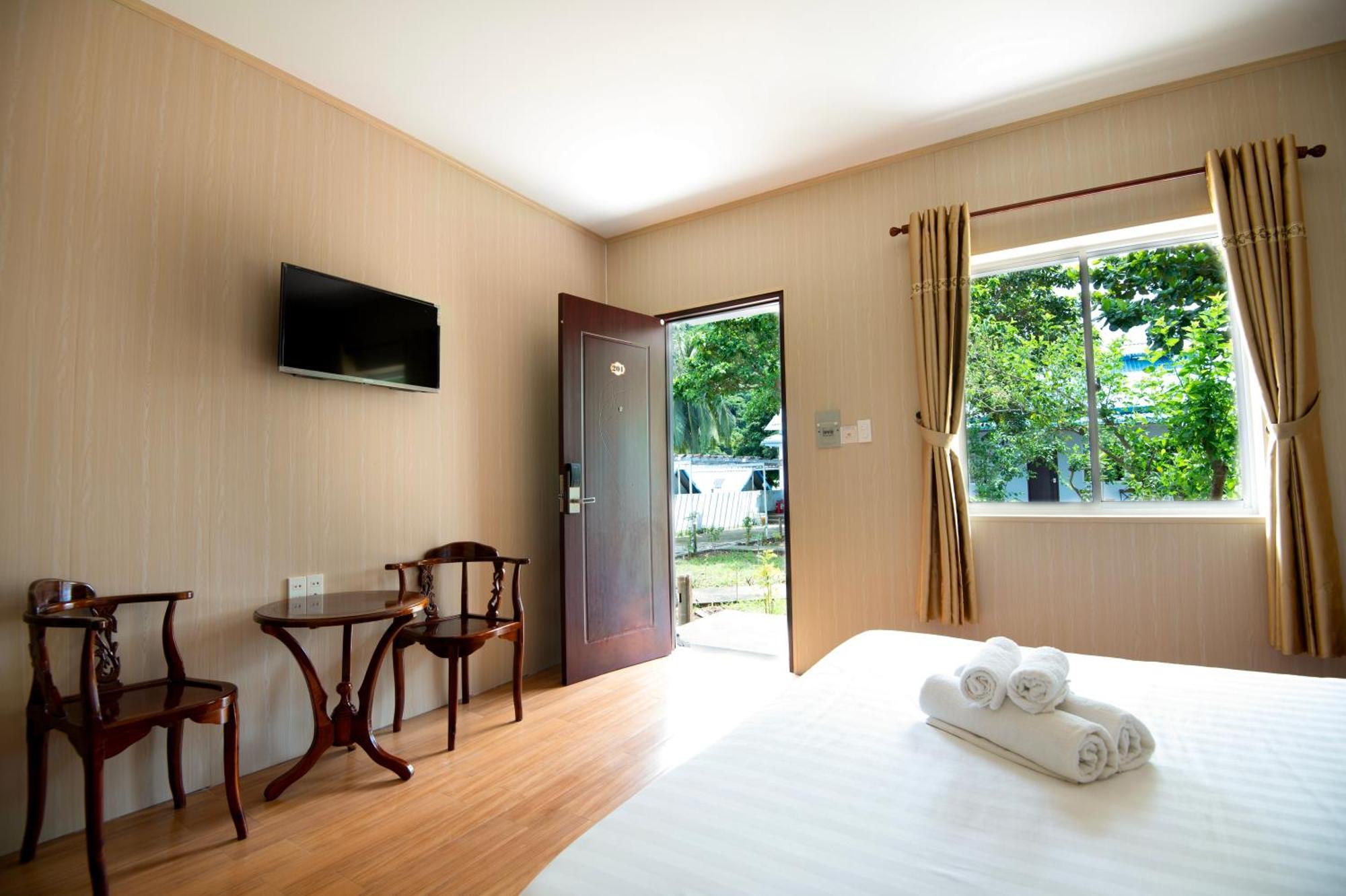 Bungalow Hotel Chi Khu Co Ong Екстер'єр фото