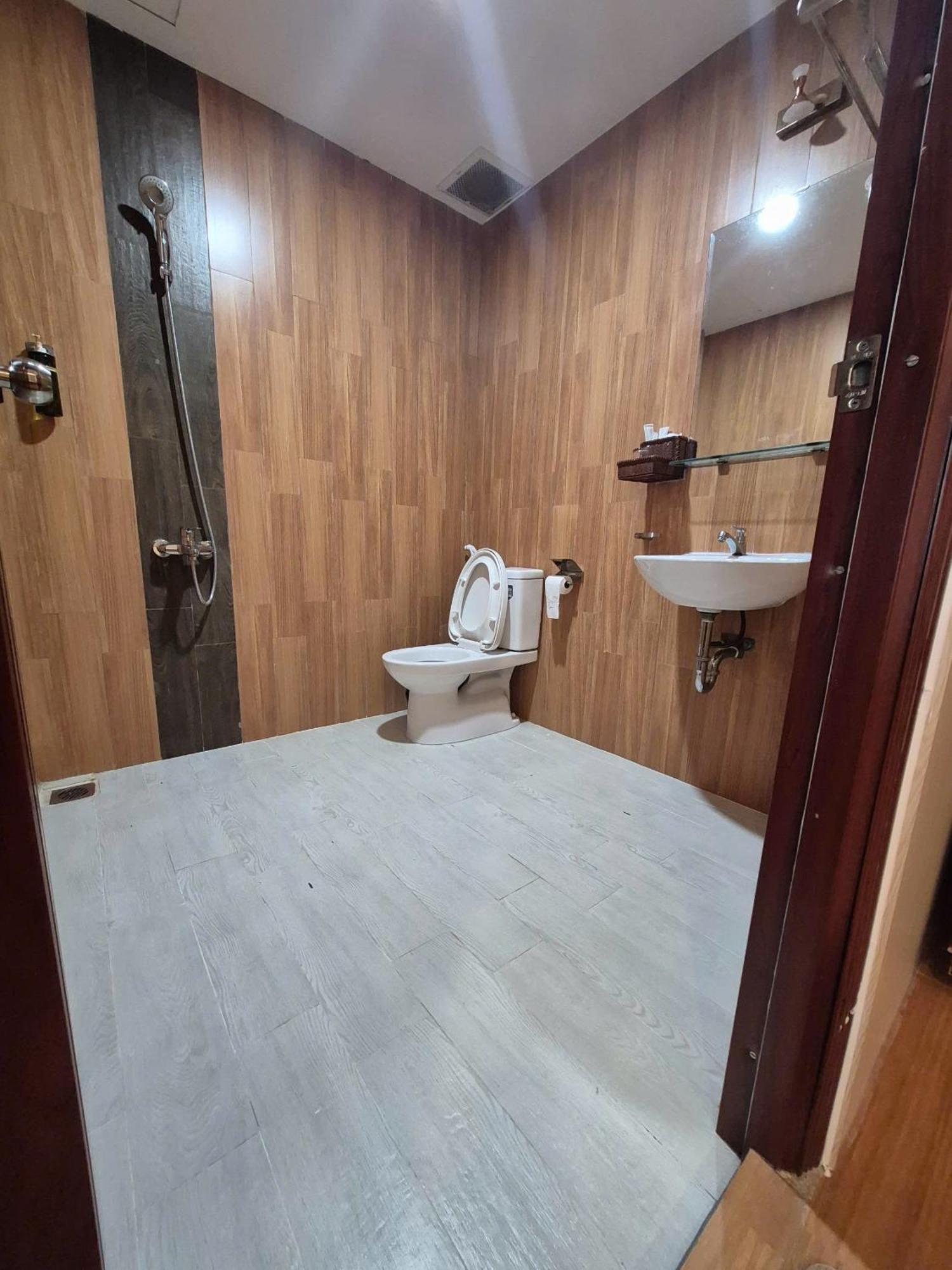 Bungalow Hotel Chi Khu Co Ong Екстер'єр фото